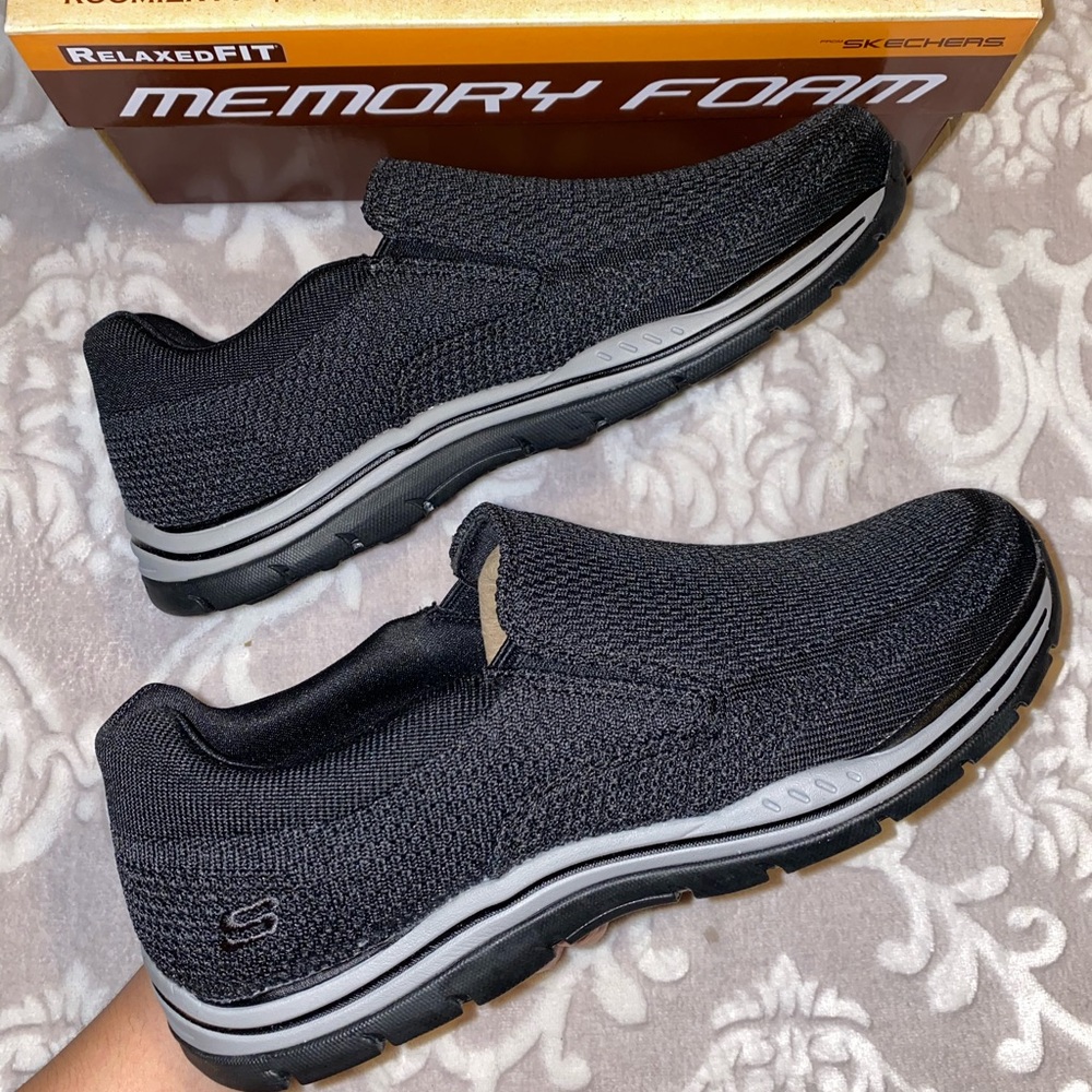 SKECHERS RELAXED FIT EXPECTED - GOMEL SHOES 🖤💛